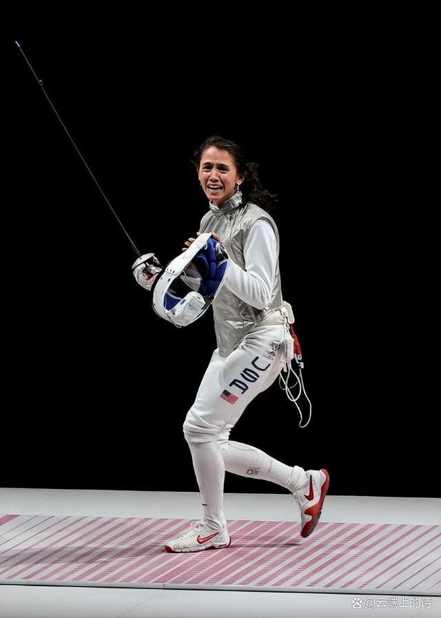 开云体育APP下载-匈牙利击剑女将勇夺团体赛金牌！