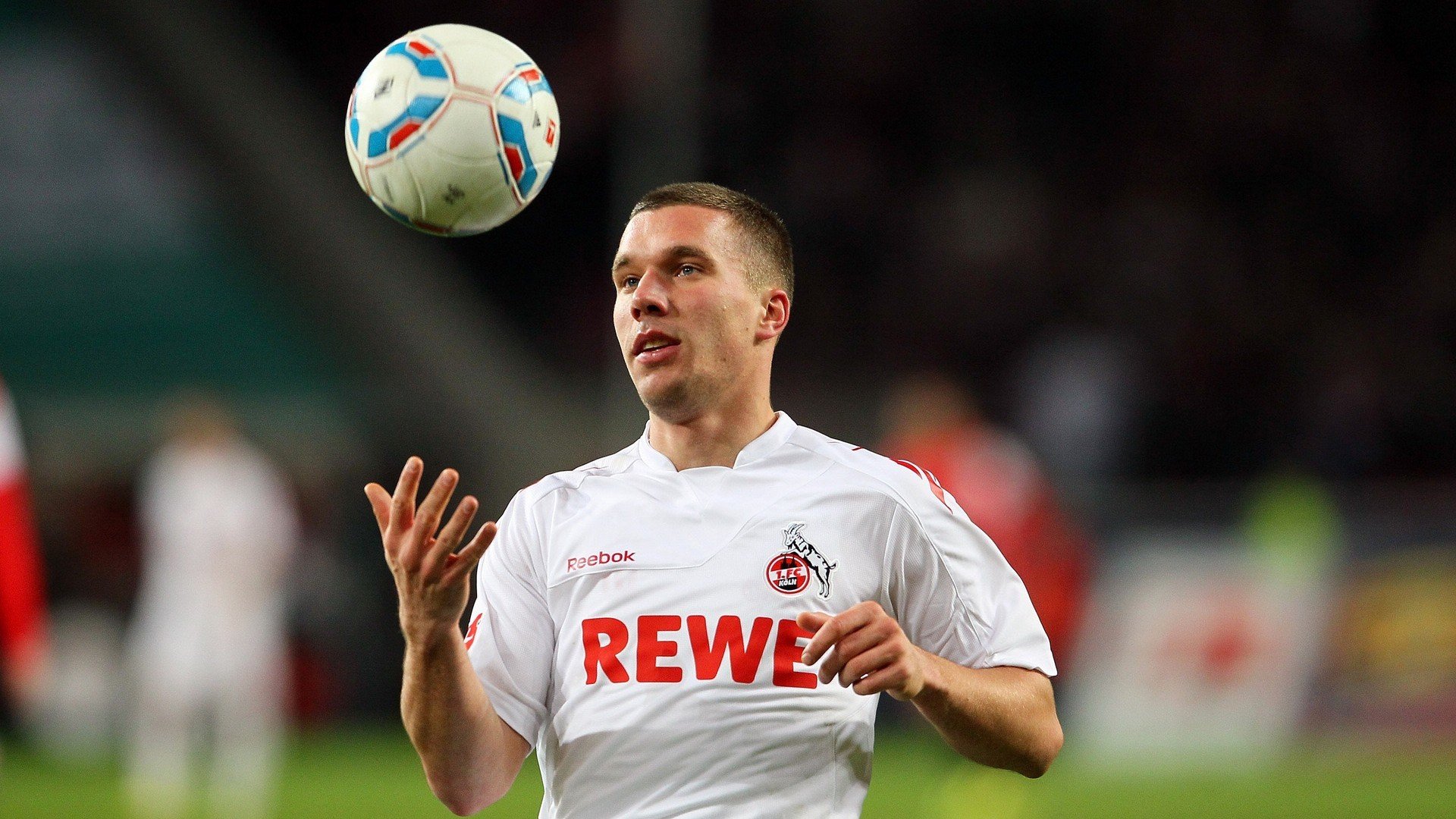 当斑马军团遇见赤道雄鹰，富安健洋的全场统治艺术